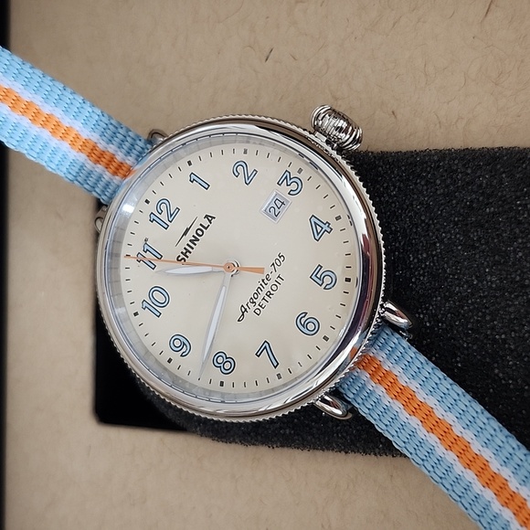 🌼 NWT Shinola Birdy blue, white + orange reversible nylon strap watch - Picture 10 of 11